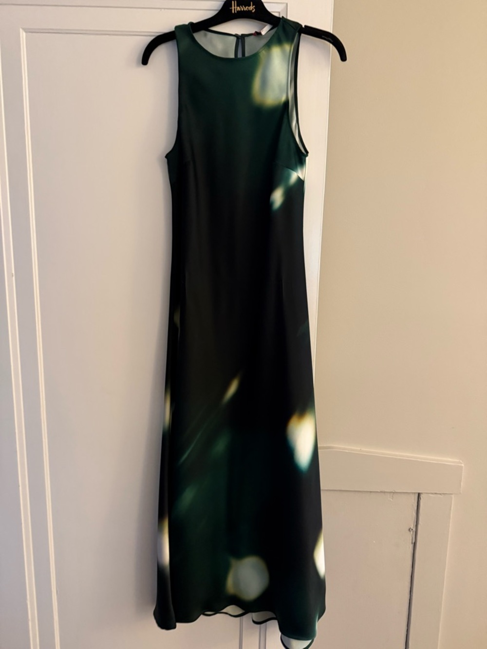 Max & Co. Dark Green Gradient Sleeveless Maxi Dress with Light Accents